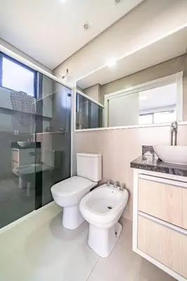 A planta de 181 - Lindo apartamento 02 suítes em Mariscal