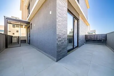 A planta de 181 - Lindo apartamento 02 suítes em Mariscal