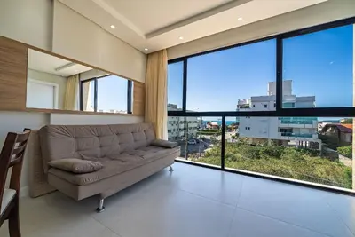 A planta de 182 - Lindo apartamento 2 suítes em Mariscal