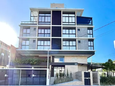 A planta de 183 - Linda Cobertura com 03 Suítes em Mariscal