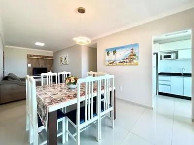 A planta de 011 - Apartamento vista mar Praia de Bombas