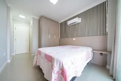 A planta de 248 - Apto 3 quartos e sacada 100 mts do mar