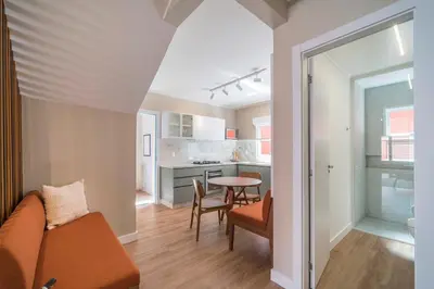 A cozinha ou kitchenette de A sua casa na praia com jacuzzi aquecida