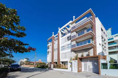 O edifício onde o apartamento está situado