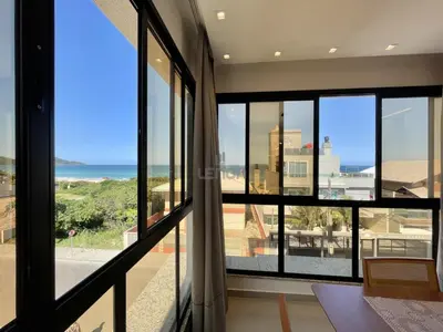 A planta de 200 - Vista Mar em Mariscal sendo 02 suítes