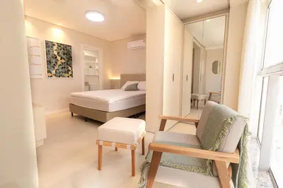 Uma cama ou camas num quarto em Puntarenas 304 - Apto 2 suítes 80 metros da praia do Mariscal