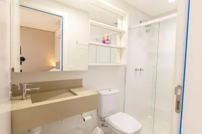 Uma casa de banho em Puntarenas 304 - Apto 2 suítes 80 metros da praia do Mariscal
