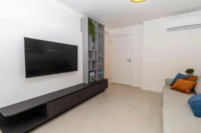 Uma televisão e/ou sistema de entretenimento em Puntarenas 304 - Apto 2 suítes 80 metros da praia do Mariscal