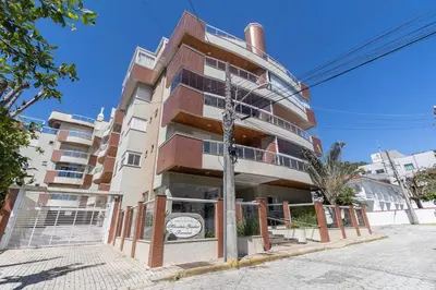 A planta de Maristela 201 - Apto 3 quartos à 100 metros da Praia de Bombas