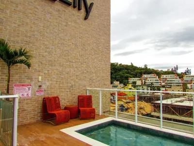 A piscina em ou perto de VDC-225 Moderno monoambiente a pocos mts del mar de Bombinhas
