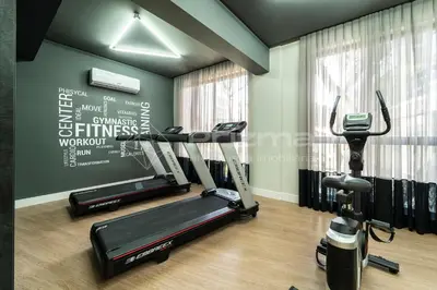 O centro de fitness e/ou as comodidades de fitness de 301 Bl 01 - WaldGarten Bombinhas - 50 m do Mar e Frente Avenida - Condomínio de Alto Padrão - Piscina - Academia - Salão de jogos