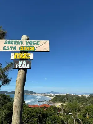 A planta de 021 -Residencial com Piscina e Jacuzzi em Bombas