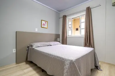 A planta de 022 - Residencial com Piscina e Jacuzzi em Bombas