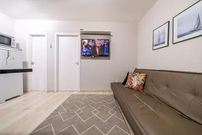 A planta de 025 - Residencial com Piscina e Jacuzzi em Bombas