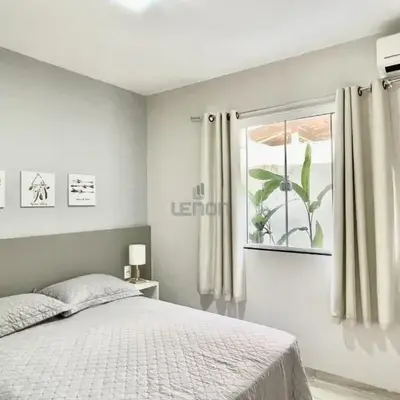 026 - Residencial com Piscina e Jacuzzi em Bombas