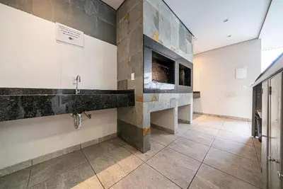 A planta de 028 - Residencial com Piscina e Jacuzzi em Bombas
