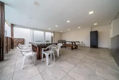 A planta de 028 - Residencial com Piscina e Jacuzzi em Bombas