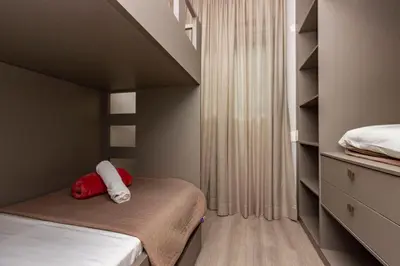 A planta de Punta Blu 101-8 – Apartamento de alto padrão em Condomínio Exclusivo, Quadra poliesportiva - Piscina - Portaria 24h.