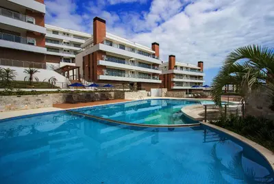 A planta de Punta Blu 101-8 – Apartamento de alto padrão em Condomínio Exclusivo, Quadra poliesportiva - Piscina - Portaria 24h.