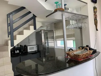A cozinha ou kitchenette de Ilha de Molokini Centro Bombinhas -SC