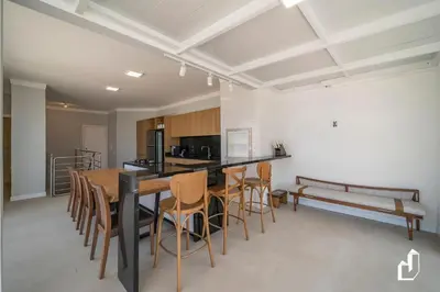A cozinha ou kitchenette de Cobertura duplex com vista para o mar e jacuzzi