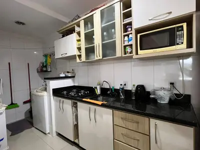 A cozinha ou kitchenette de Apartamento 2 dorm. em Bombas SC