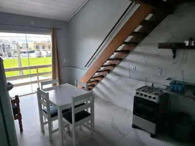 A planta de Loft com Mezanino em Itapema com Ar Split e Sacada qq