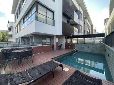 A piscina em ou perto de Anito Petry Residence - Apto para 7 pessoas na Praia de Palmas