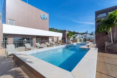 A piscina em ou perto de Porto Madero - Apartamento em Condomínio com Piscina e Academia
