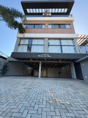 O edifício onde o apartamento está situado