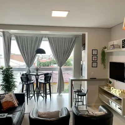 Excelente apartamento à 200 metros da praia de Palmas