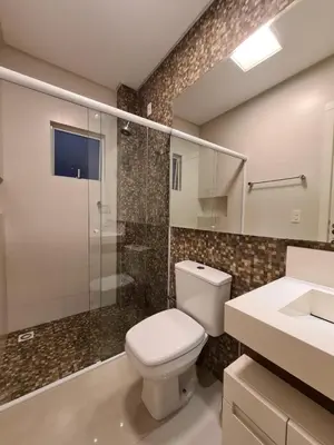 Uma casa de banho em Cobertura com Piscina 50 mt do Mar