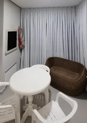 A planta de Apartamento Amplo próximo Praia