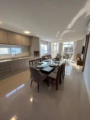 A cozinha ou kitchenette de ANSNEGOCIOS APTO FRENTE PRAIA MARISCAL 202 Corais
