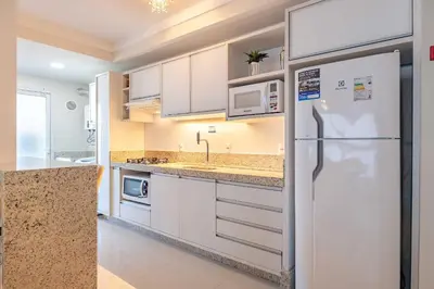 A cozinha ou kitchenette de Apartamento com Vista Mar na Praia do Canto Grande