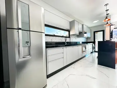 A cozinha ou kitchenette de Bombinhas Monserrate