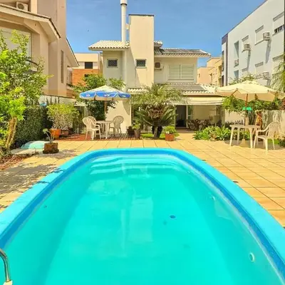 #007 Linda casa piscina enorme na praia de Palmas