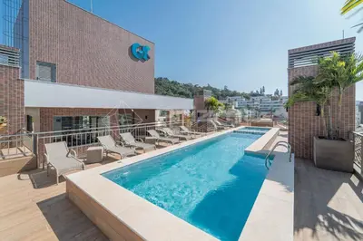 A piscina em ou perto de PM 304 · Excelente Apartamento de 2 quartos em condomínio com Piscina e Academia