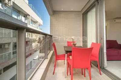 Uma varanda ou terraço em PM 304 · Excelente Apartamento de 2 quartos em condomínio com Piscina e Academia