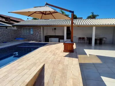 A planta de Casa Marfim - Piscina - Mariscal